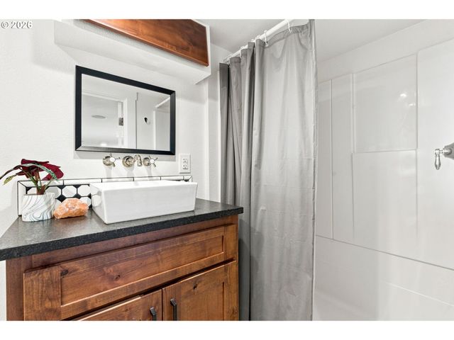 1929 N 10TH St, Washougal, WA 98671