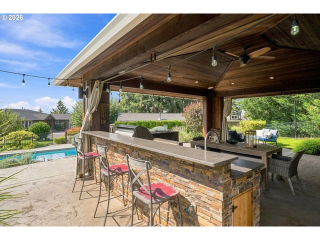 1929 N 10TH St, Washougal, WA 98671