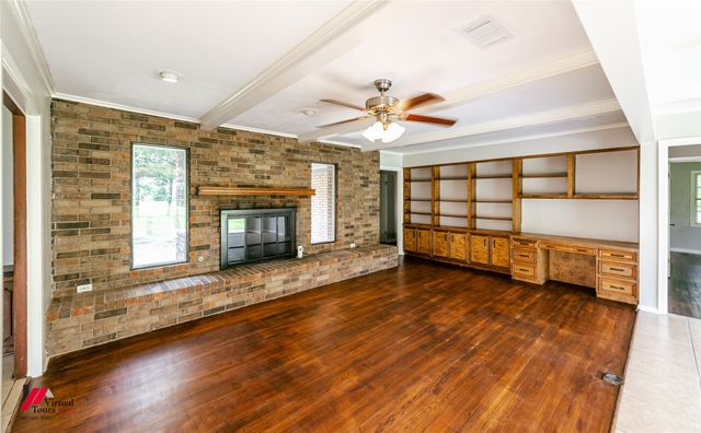 6001 N Market Street, Shreveport, LA 71107