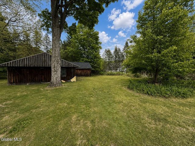 42 Schumann Road, Sand Lake, NY 12018