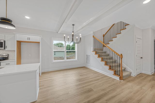 983 Palmyra Rd, Clarksville, TN 37040