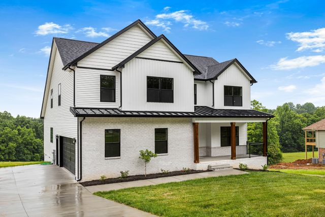 983 Palmyra Rd, Clarksville, TN 37040