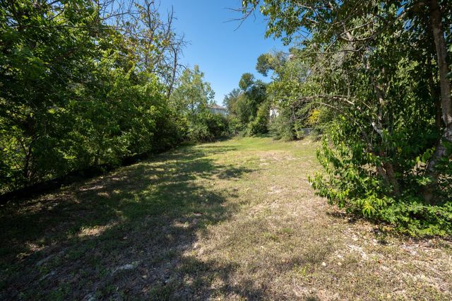 5005 Heflin LN, Austin, TX 78721