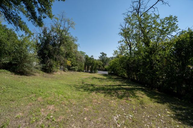 5005 Heflin LN, Austin, TX 78721
