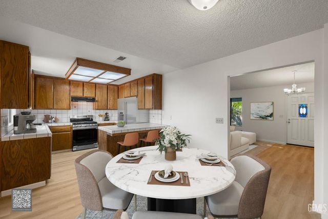 456 E, Warren Avenue, Bakersfield, CA 93308