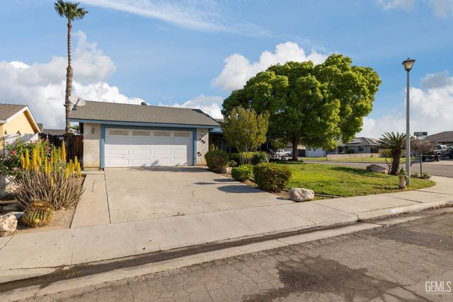 456 E, Warren Avenue, Bakersfield, CA 93308