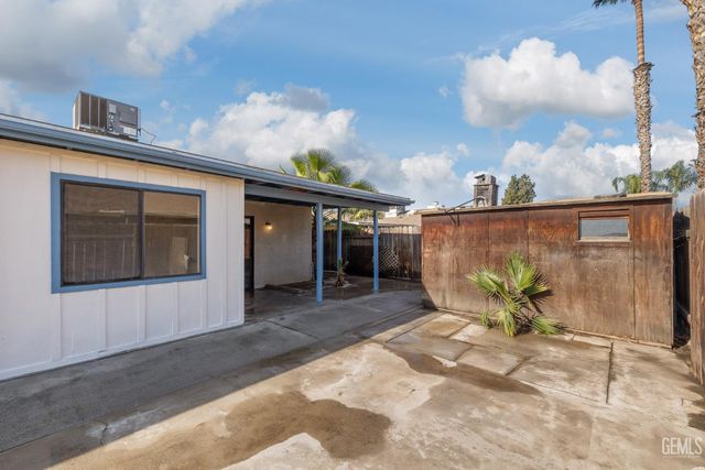 456 E, Warren Avenue, Bakersfield, CA 93308