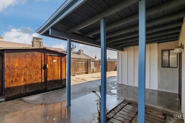 456 E, Warren Avenue, Bakersfield, CA 93308