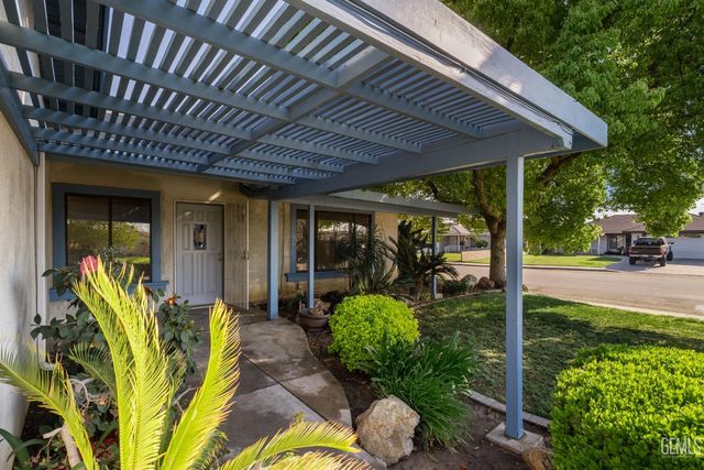 456 E, Warren Avenue, Bakersfield, CA 93308