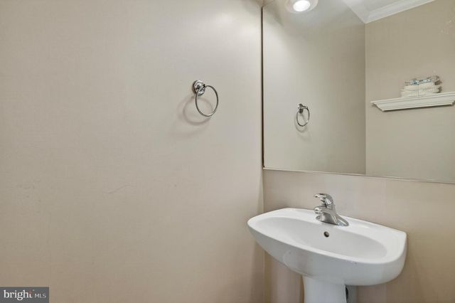 15 SAWGRASS DR, Reading, PA 19606