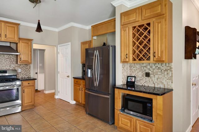 15 SAWGRASS DR, Reading, PA 19606