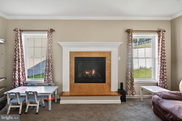 15 SAWGRASS DR, Reading, PA 19606