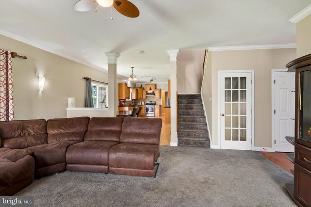 15 SAWGRASS DR, Reading, PA 19606