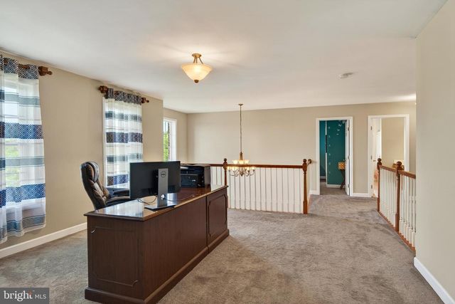 15 SAWGRASS DR, Reading, PA 19606