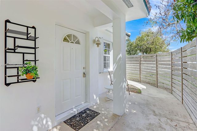 6810 SW 51 St., Miami, FL 33155