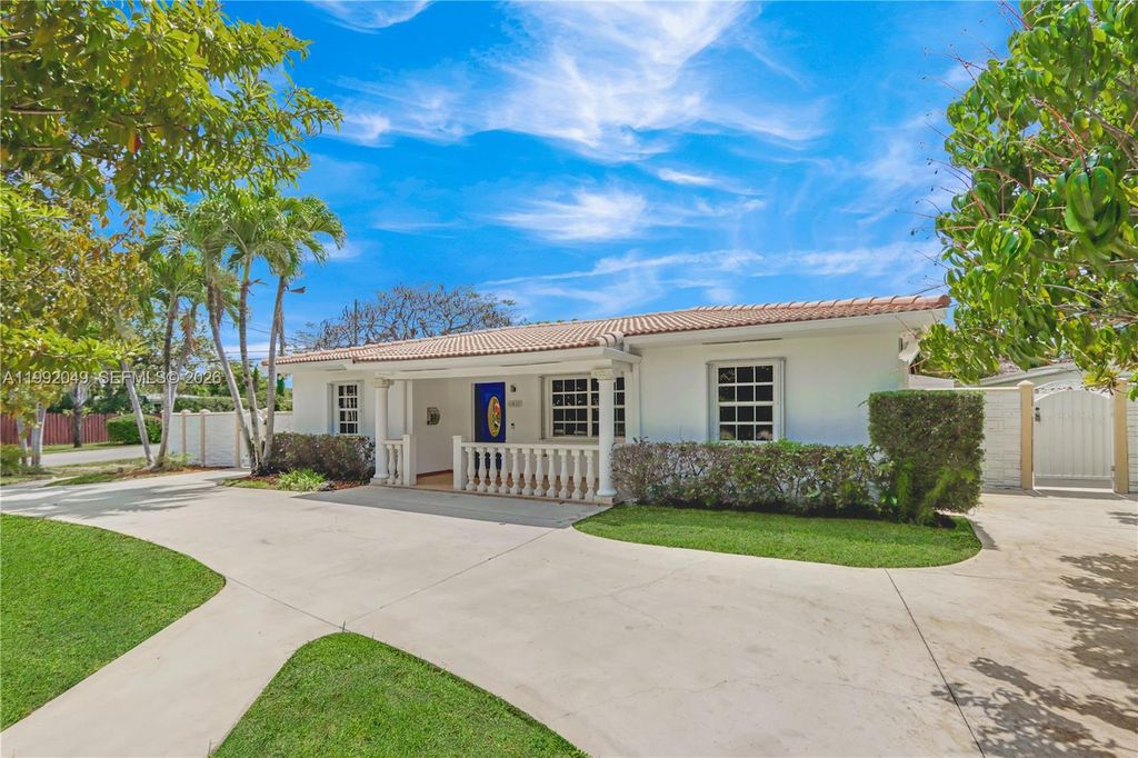 6810 SW 51 St., Miami, FL 33155