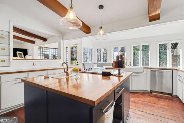 2980 Duke Of Gloucester Street, Atlanta, GA 30344