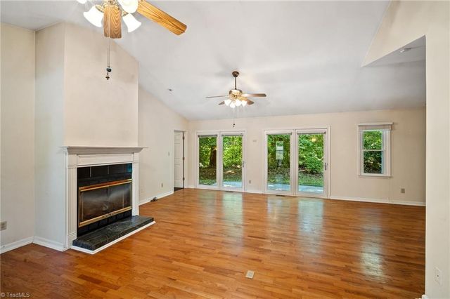 2350 Oakton Drive, Clemmons, NC 27012