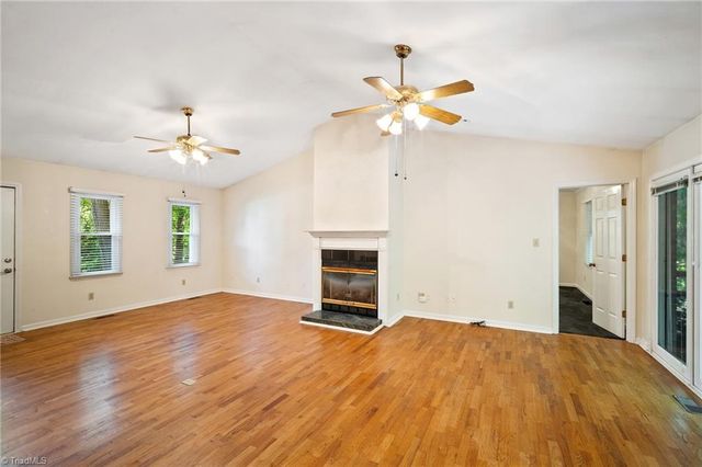 2350 Oakton Drive, Clemmons, NC 27012