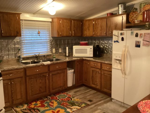 60 Andrea Ln., Greers Ferry, AR 72067