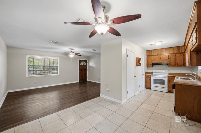 38539 County Road 39, Bay Minette, AL 36507