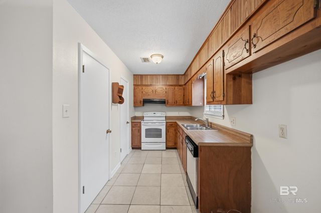 38539 County Road 39, Bay Minette, AL 36507