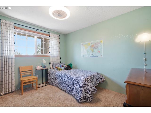 17717 Ne PACIFIC St, Portland, OR 97230