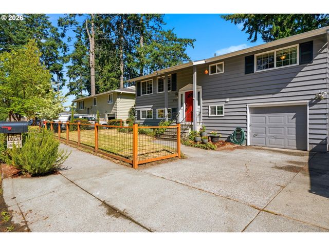 17717 Ne PACIFIC St, Portland, OR 97230