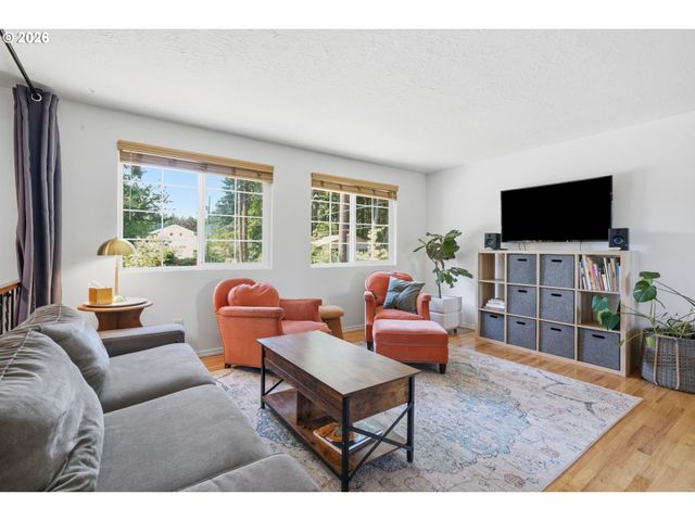 17717 Ne PACIFIC St, Portland, OR 97230