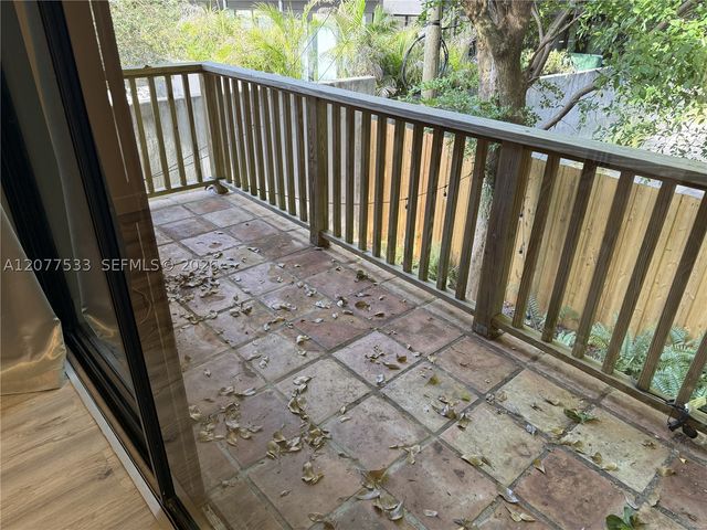 3165 Center St 1, Miami, FL 33133