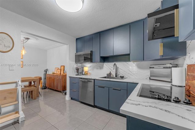 16340 SW 276th Ter, Homestead, FL 33031