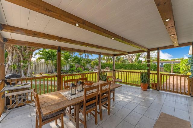 16340 SW 276th Ter, Homestead, FL 33031