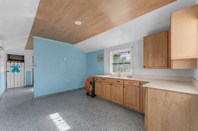 16340 SW 276th Ter, Homestead, FL 33031