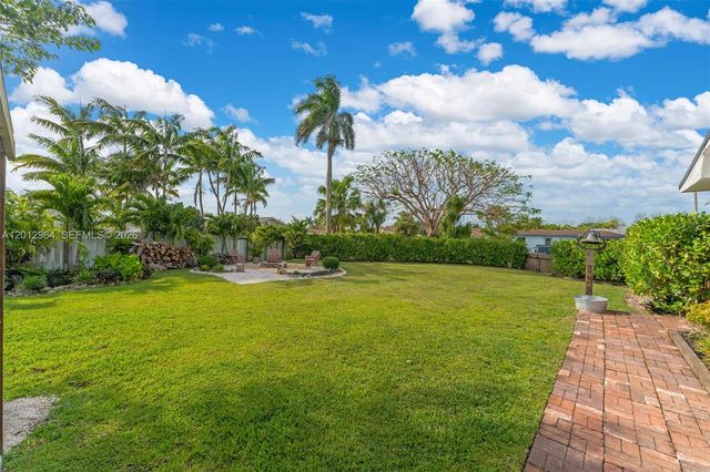 16340 SW 276th Ter, Homestead, FL 33031