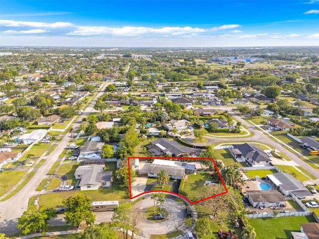 16340 SW 276th Ter, Homestead, FL 33031