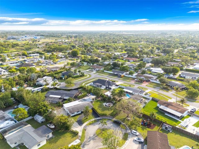 16340 SW 276th Ter, Homestead, FL 33031