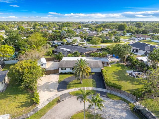 16340 SW 276th Ter, Homestead, FL 33031
