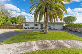 16340 SW 276th Ter, Homestead, FL 33031