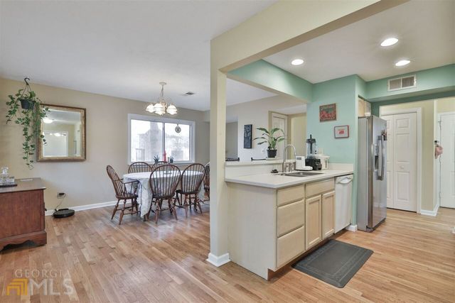 13 Northlake Drive 13, Peachtree City, GA 30269