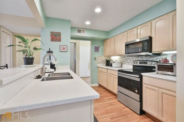 13 Northlake Drive 13, Peachtree City, GA 30269