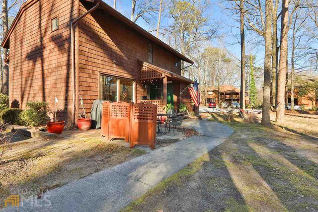 13 Northlake Drive 13, Peachtree City, GA 30269