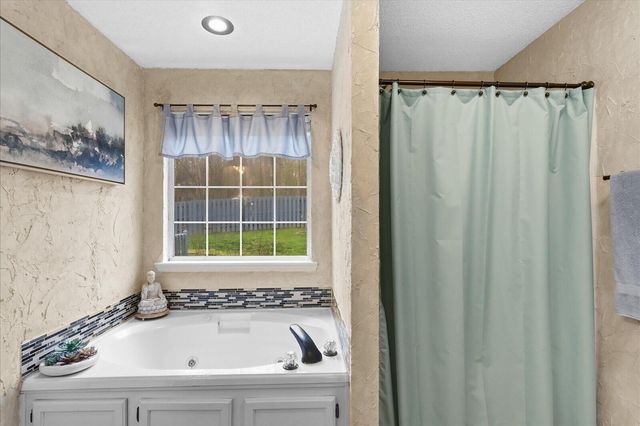 10075 Larkspur Drive, Ooltewah, TN 37363