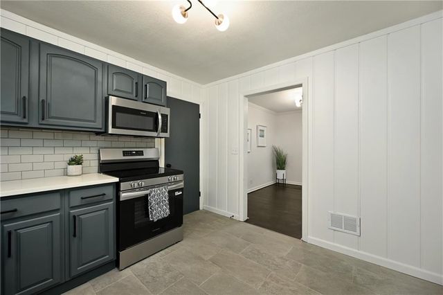 5718 Edith Avenue, Kansas City, KS 66104