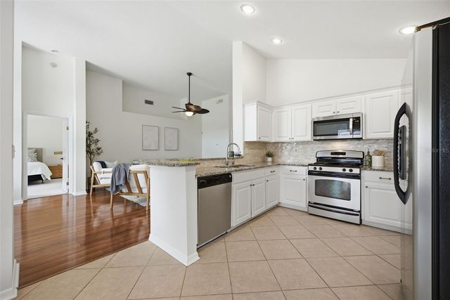 12327 GLENFIELD AVENUE, Tampa, FL 33626