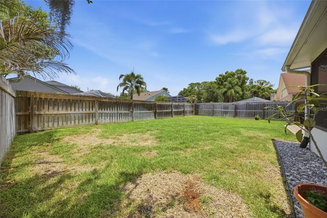 12327 GLENFIELD AVENUE, Tampa, FL 33626