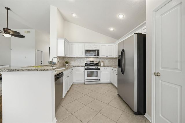 12327 GLENFIELD AVENUE, Tampa, FL 33626