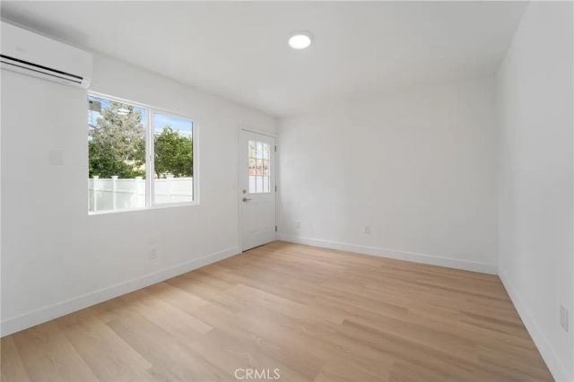 7944 Moorcroft, Canoga Park, CA 91304