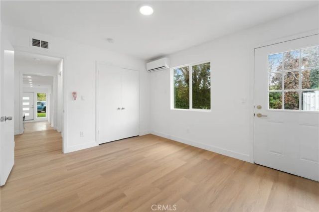7944 Moorcroft, Canoga Park, CA 91304