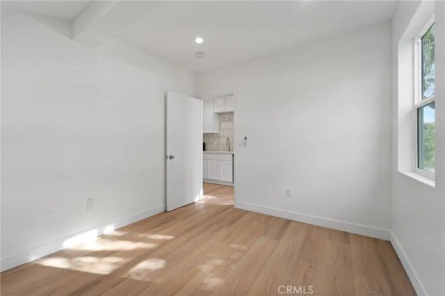 7944 Moorcroft, Canoga Park, CA 91304