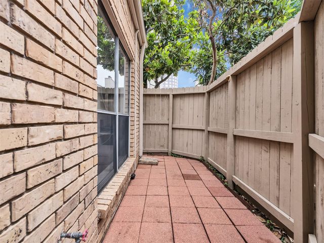 1829 Augusta Drive 10, Houston, TX 77057